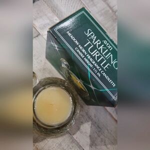 Vintage Avon 1970's Sparkling Turtle Meadow Morn Fragrance Candlette